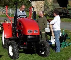 4WD tractor